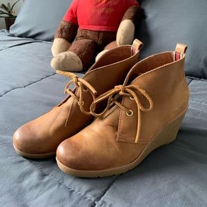 Sperry Top-Sider Harlow Burnished Wedge Bootie